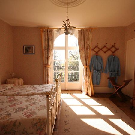 Bed and Breakfast Domaine De Sainte Anne Venoy Exterior foto