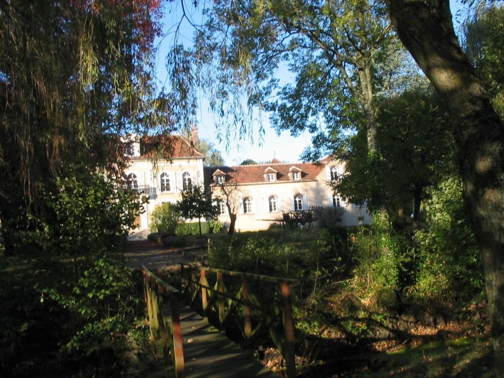 Bed and Breakfast Domaine De Sainte Anne Venoy Exterior foto